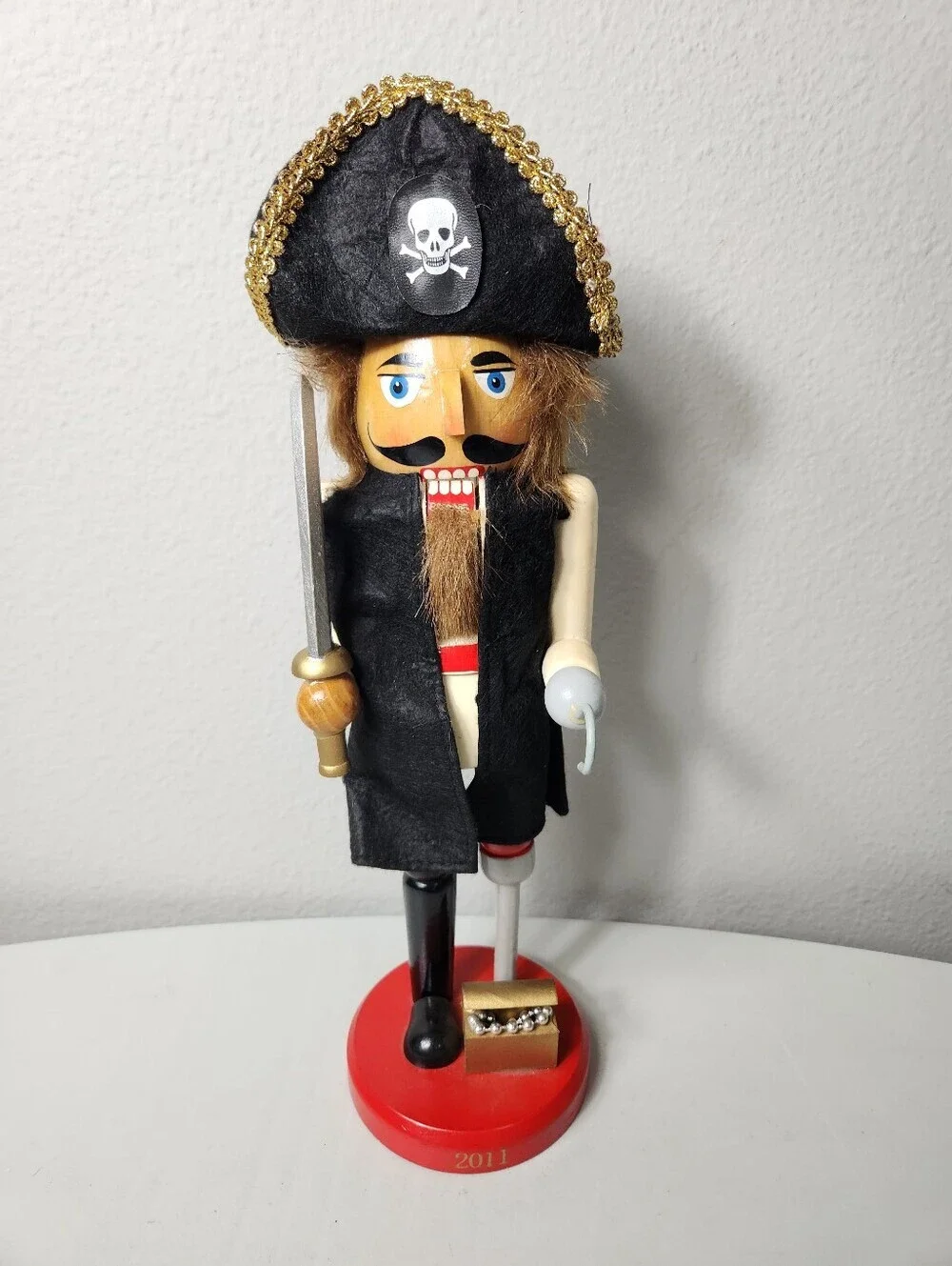 Target 2011 Wooden Handpainted Pirate Nutcracker 14